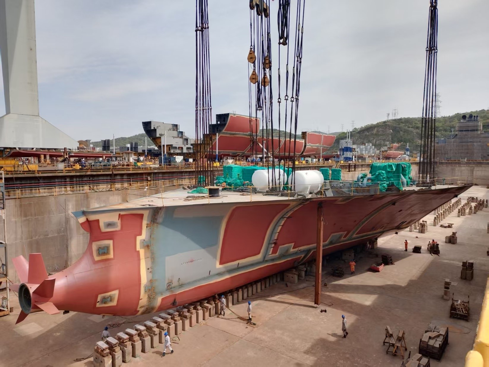 常石造船中國基地，以全球首艘甲醇燃料 5900TEU 型集裝箱運輸船挑戰(zhàn)嶄新的未來